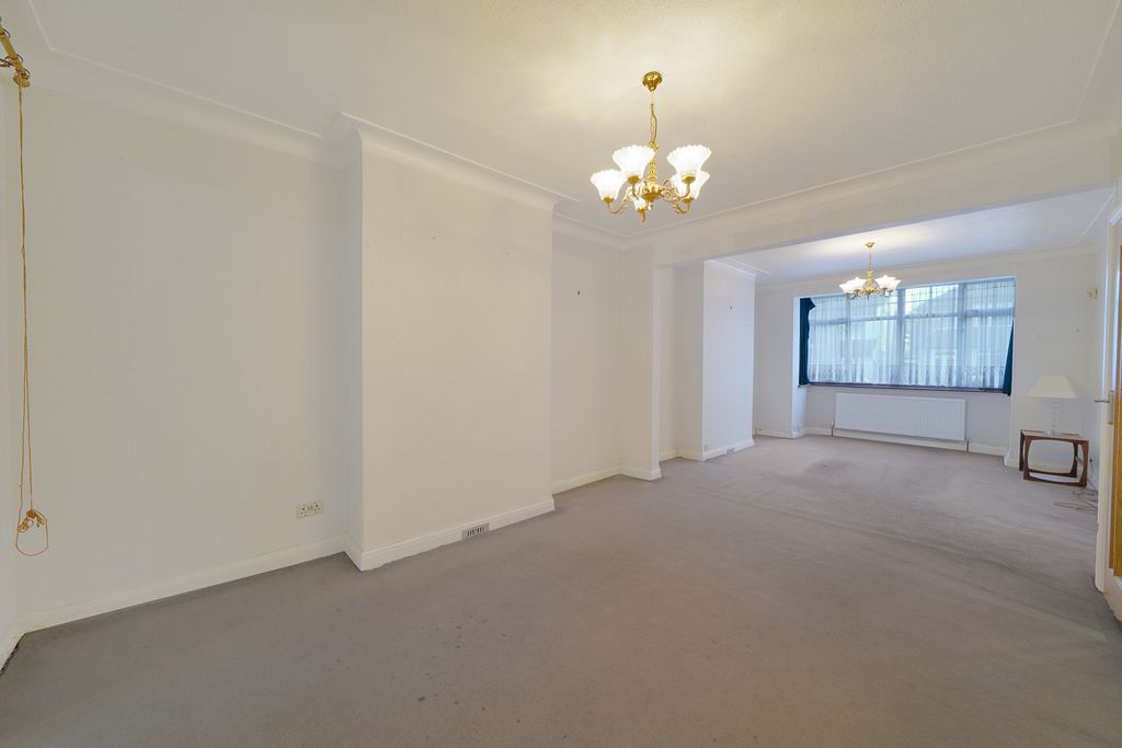 Property photo 2 of 18 Photo 12