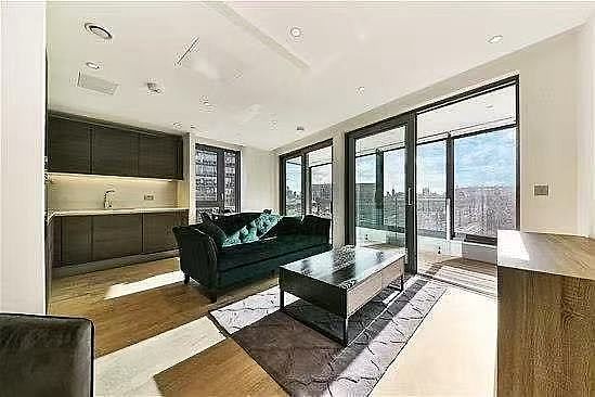 Property photo 1 of 7