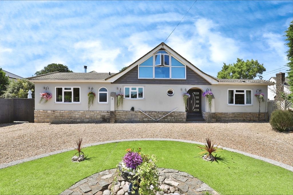 Property photo 2 of 24 Picture No. 40