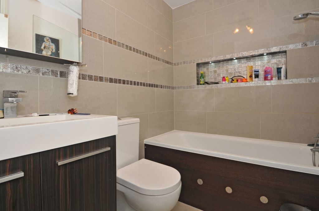 Property photo 3 of 7 406769%20(3)c