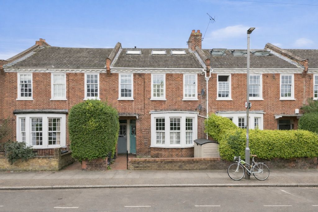 Property photo 2 of 18 Picture No. 27