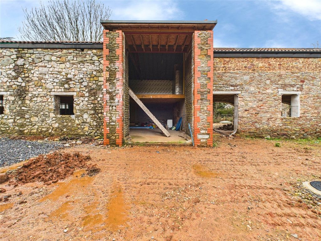 Property photo 2 of 13 Picture No. 47