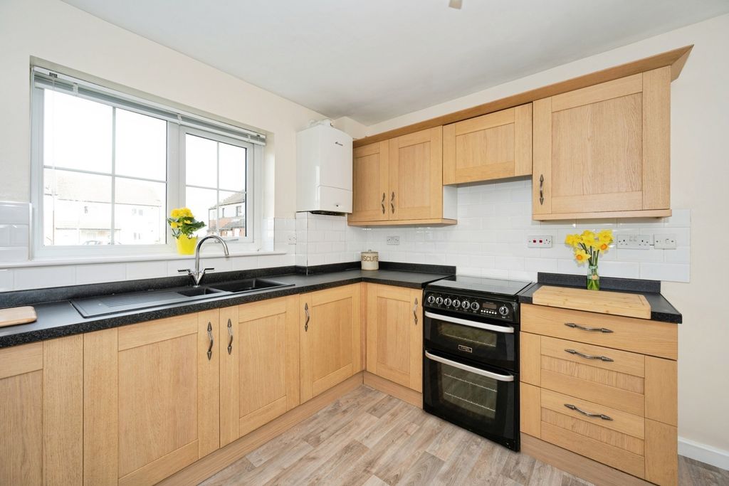 Property photo 2 of 14 Kitchen/Dining Room