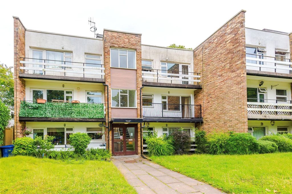 Property photo 1 of 17 Picture No. 21