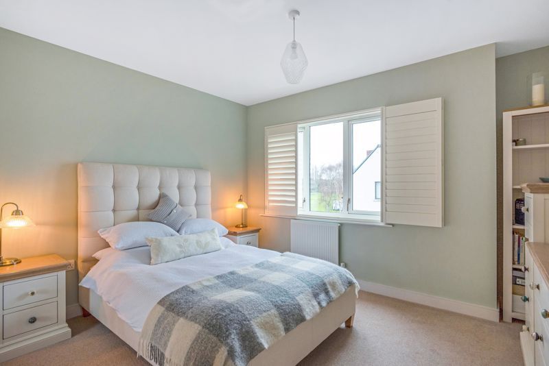 Property photo 2 of 17 Master Bedroom