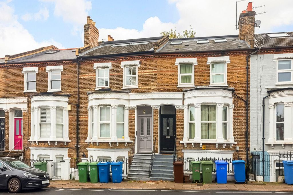 Property photo 2 of 10