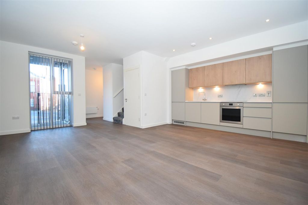 Property photo 2 of 15