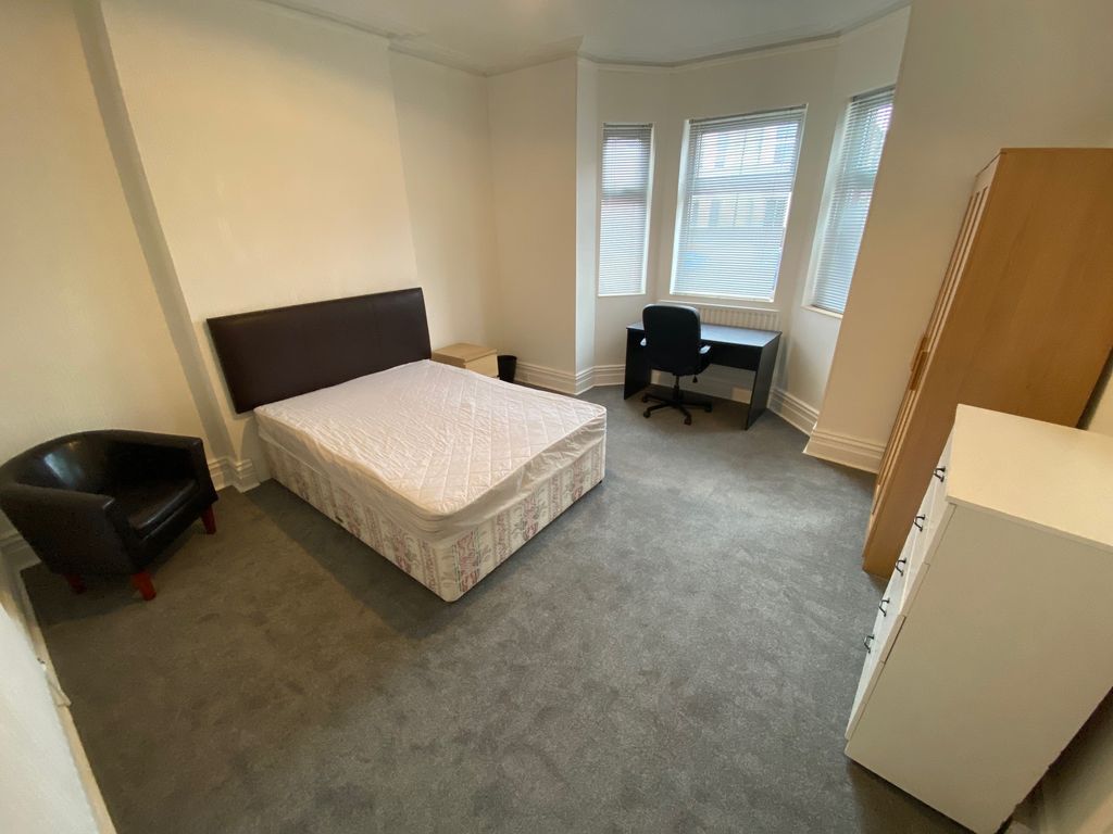 Property photo 2 of 16 1