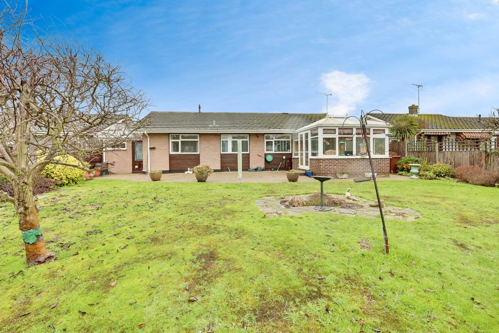 Property photo 2 of 16