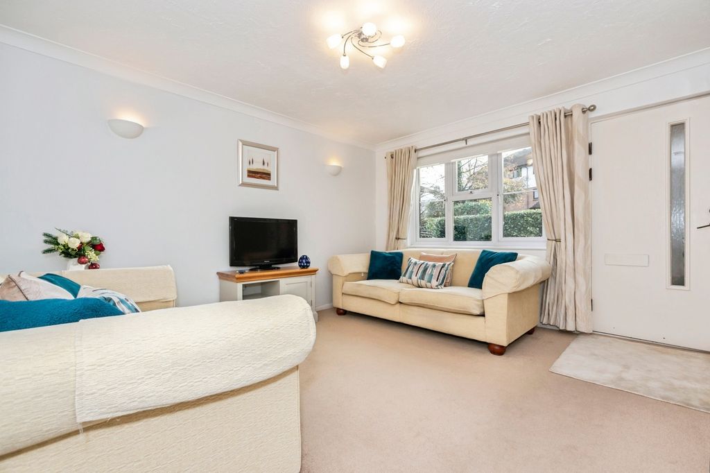 Property photo 2 of 13 Pbox-Img.Jpg