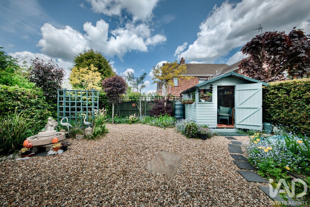 Property photo 1 of 23
