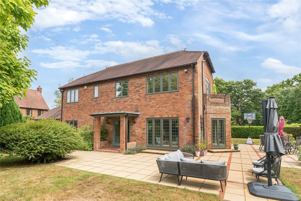 Property photo 1 of 28 Picture No. 04