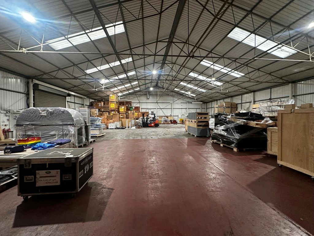 Property photo 3 of 7 P3.Jpeg