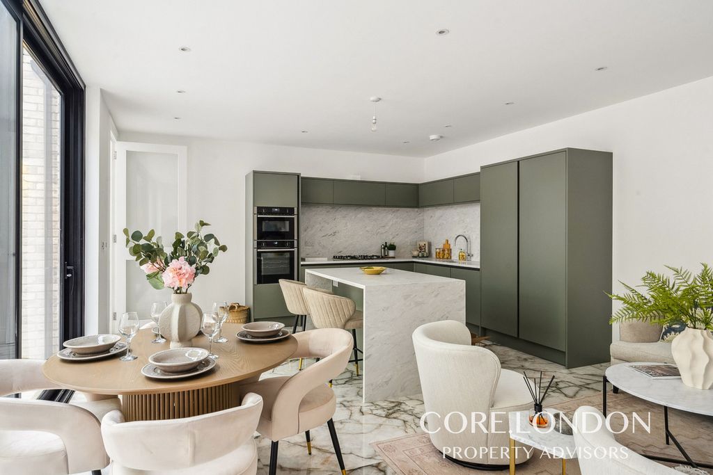 Property photo 3 of 26