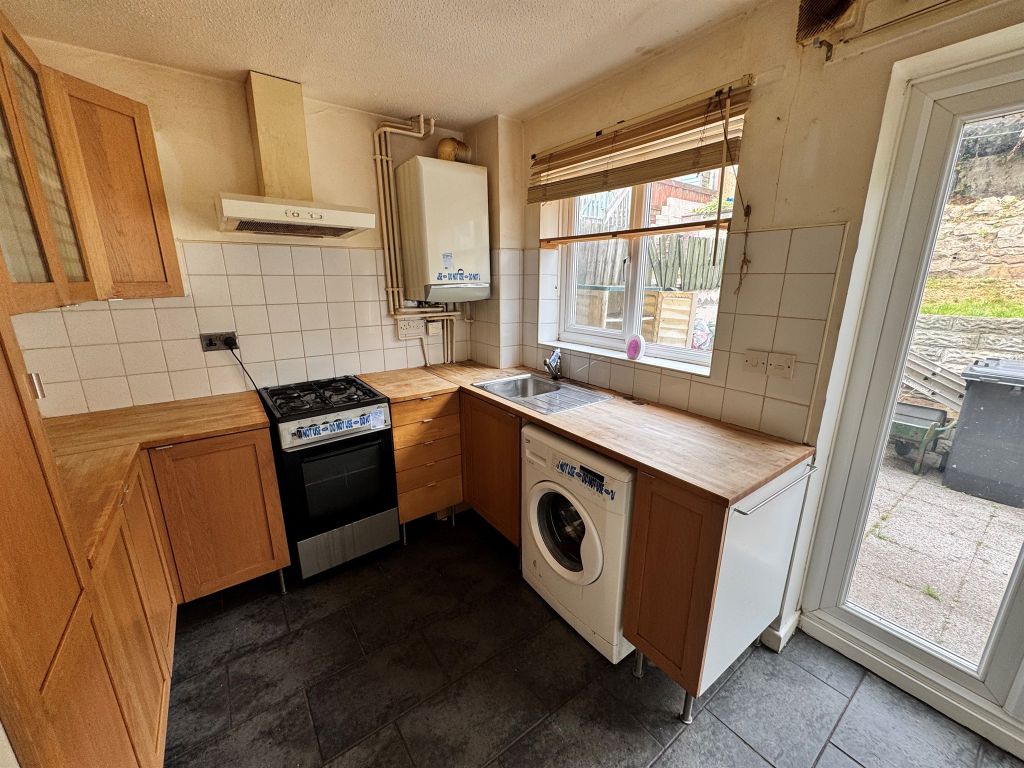 Property photo 2 of 8