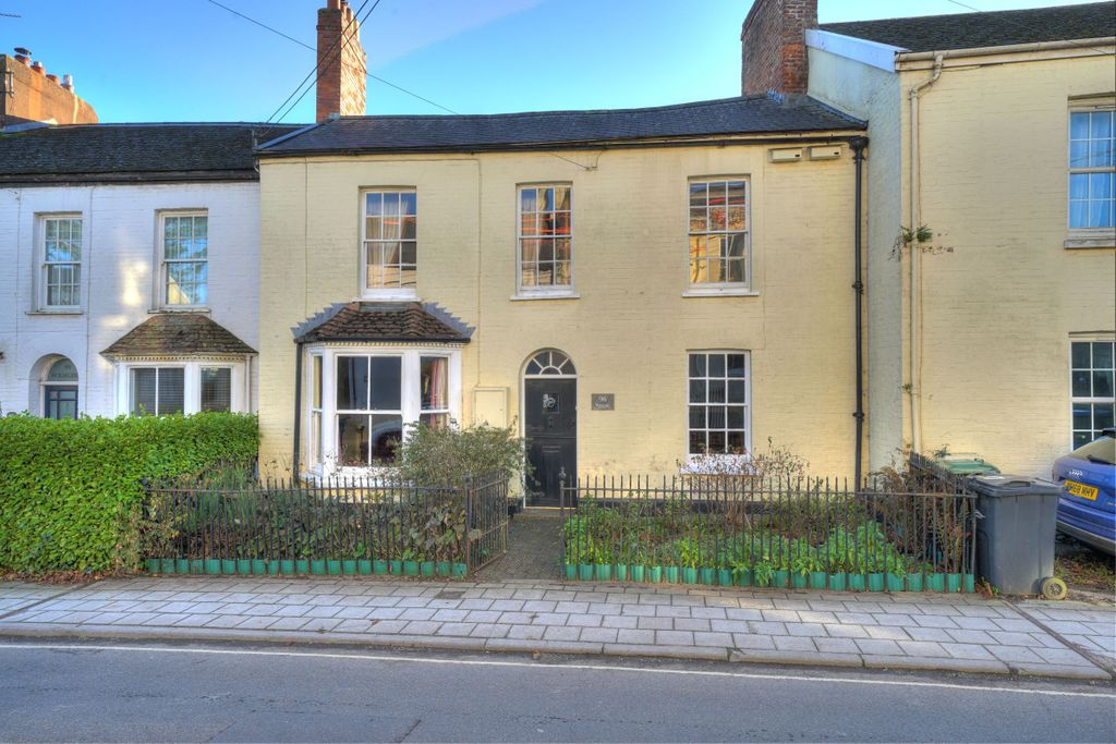 Property photo 1 of 24