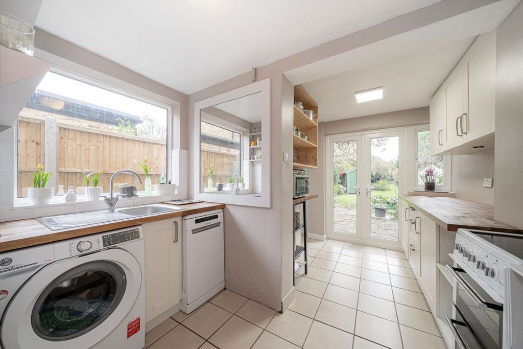 Property photo 3 of 9