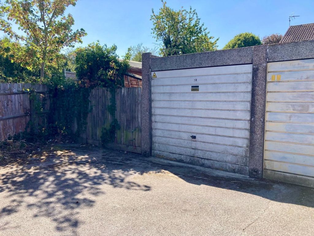 Property photo 3 of 6