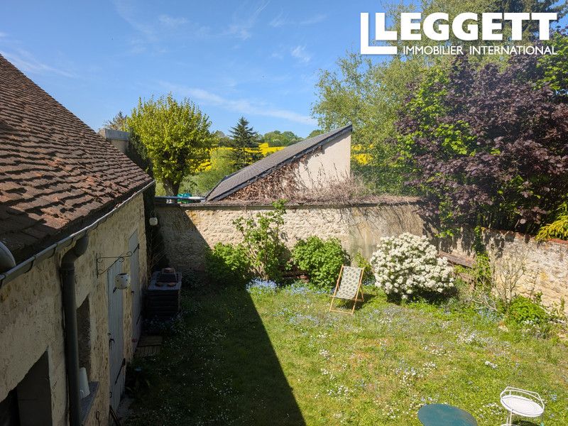 Property photo 2 of 10