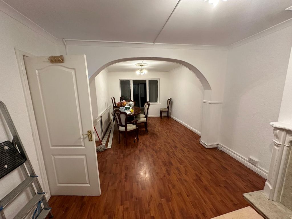 Property photo 1 of 9 Photo 1