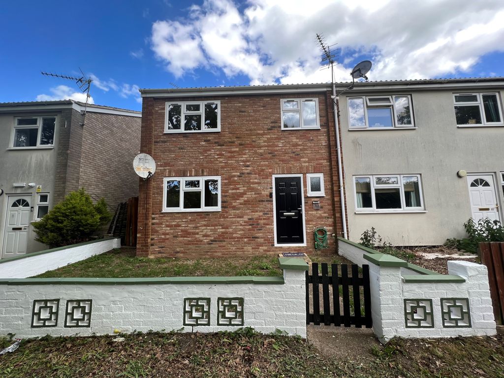 Property photo 1 of 7 Front