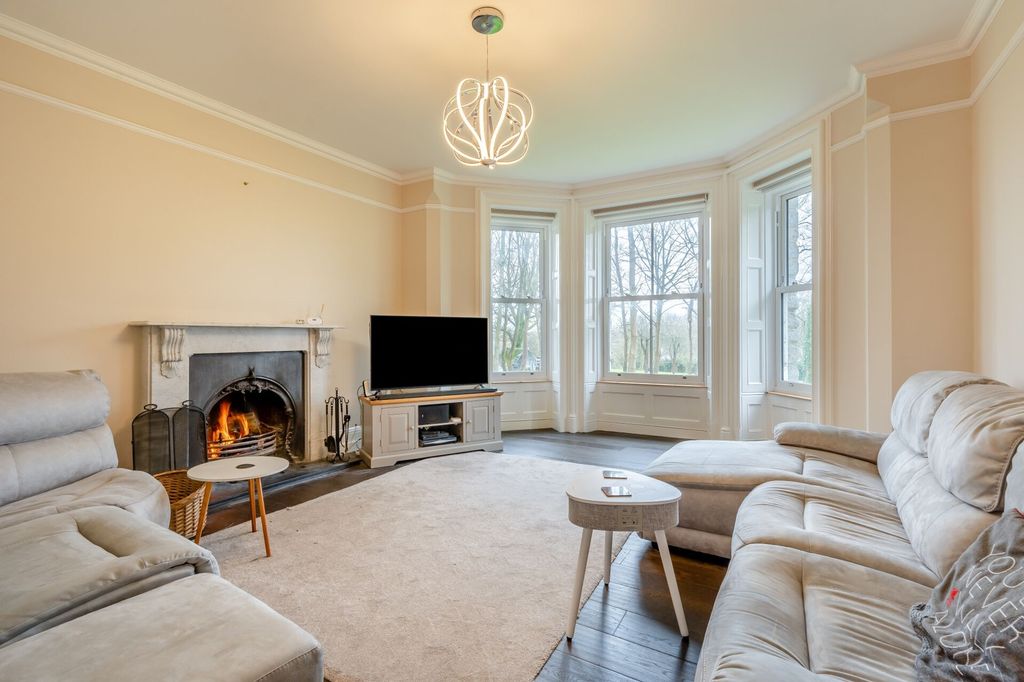 Property photo 2 of 24 P042764_02.Jpg