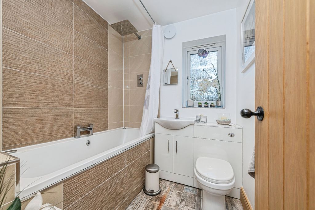 Additional image 12 of 3 bed detached house for saleFairfield Road, Heckmondwike WF16