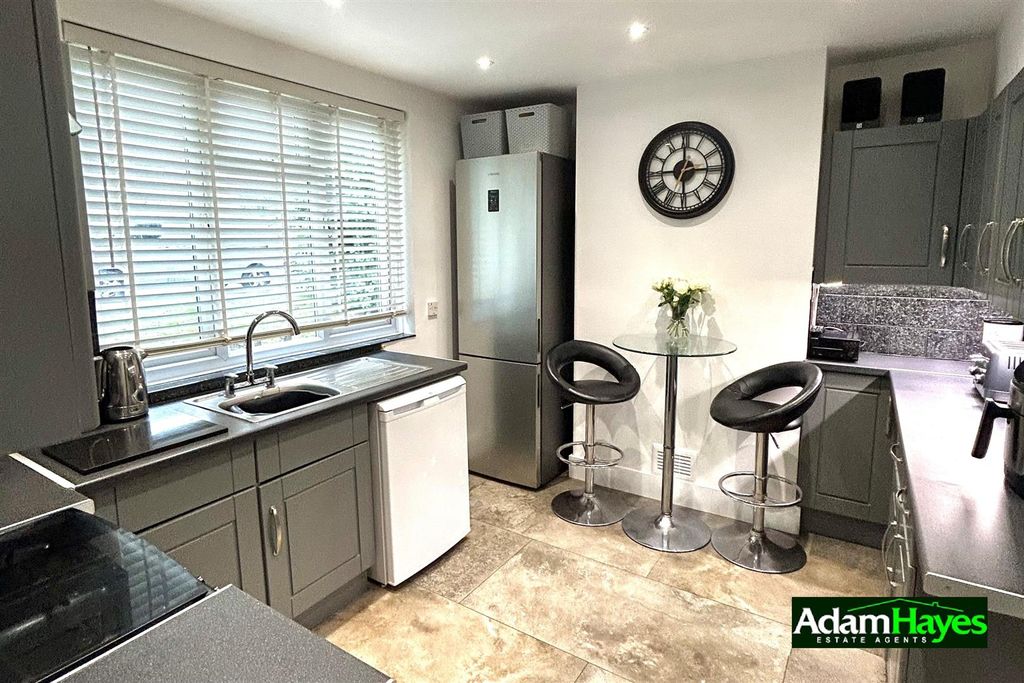 Property photo 2 of 9 3.Jpg