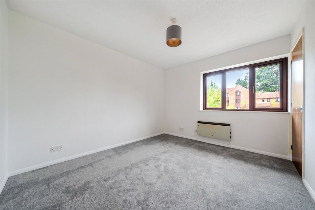 Property photo 3 of 16 Picture No. 20