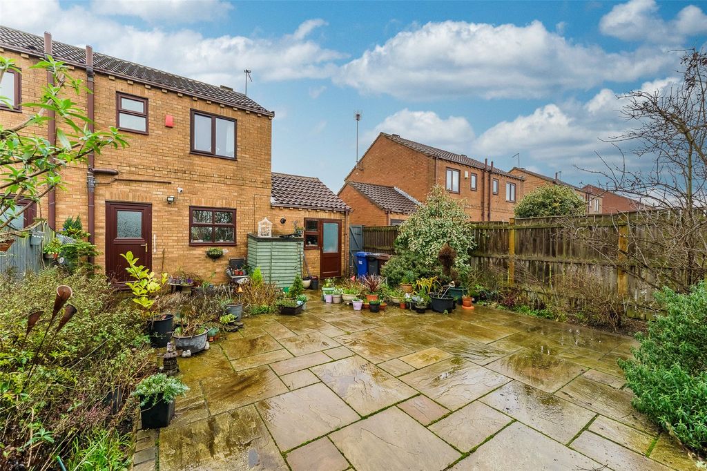 Property photo 2 of 26 Picture No. 39