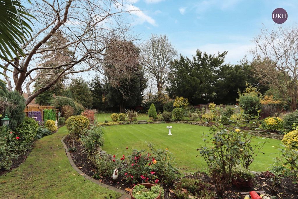 Property photo 2 of 18 Picture No. 19