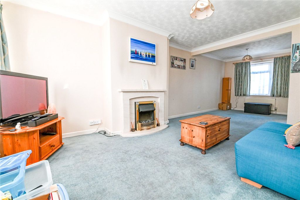 Property photo 2 of 16 Picture No. 03