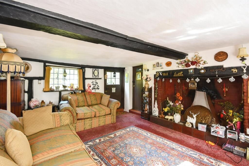 Property photo 2 of 14