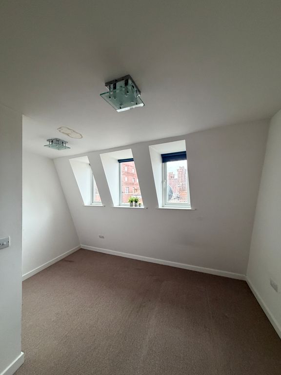 Property photo 3 of 5