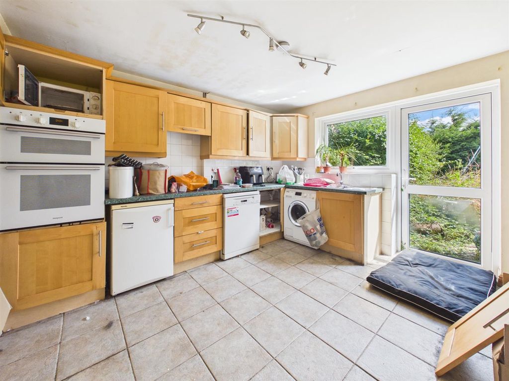 Property photo 3 of 13