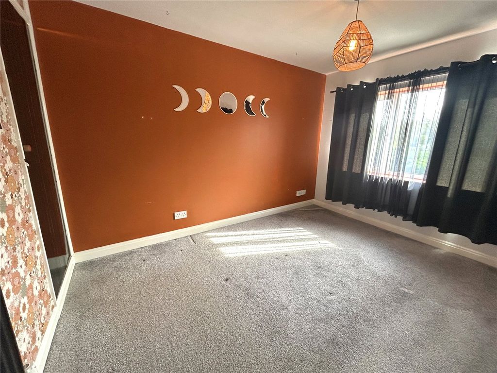 Additional image 5 of 3 bed semi-detached house to rentClos Glandwr, Newtown, Powys SY16