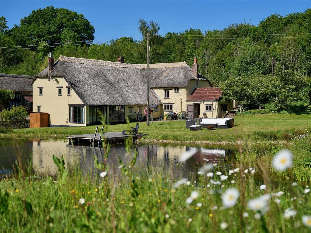 Property photo 2 of 53 Main Farmhouse