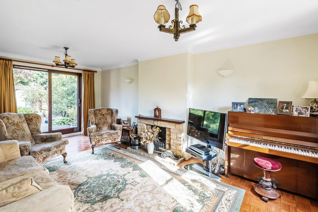 Property photo 2 of 25 Photo 47