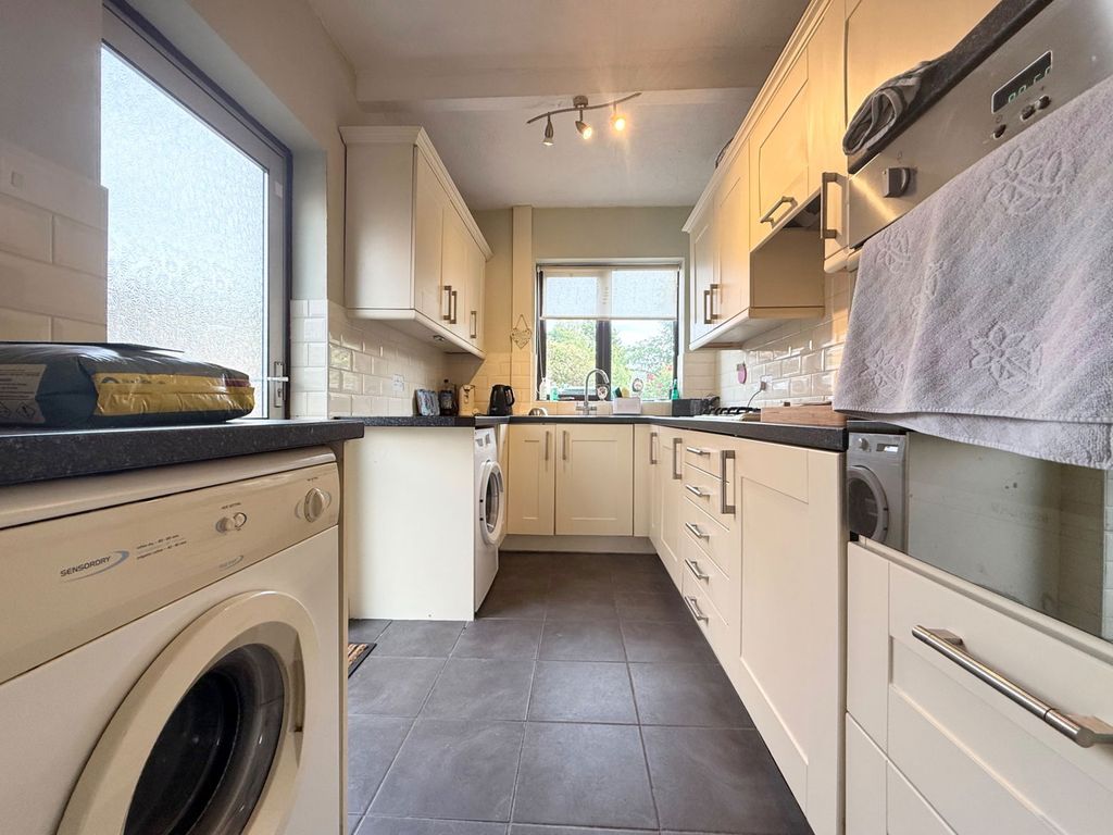 Property photo 2 of 22