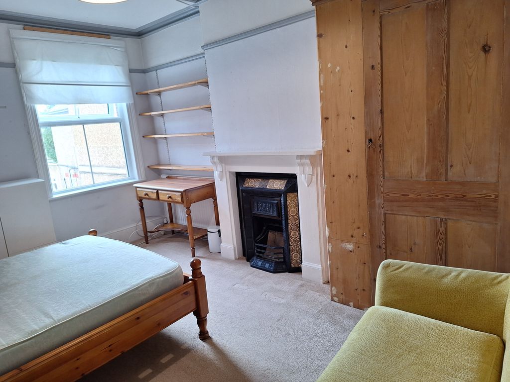 Property photo 3 of 12 So Far