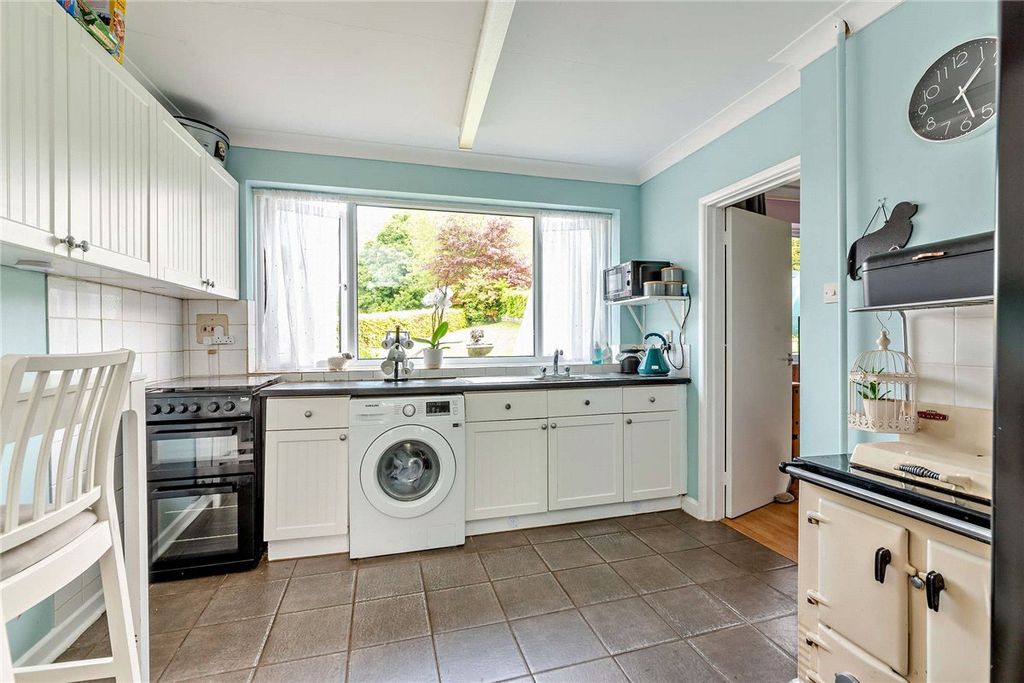 Property photo 2 of 18 Picture No. 17