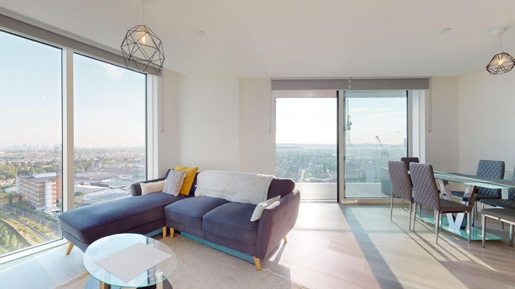 Property photo 1 of 25