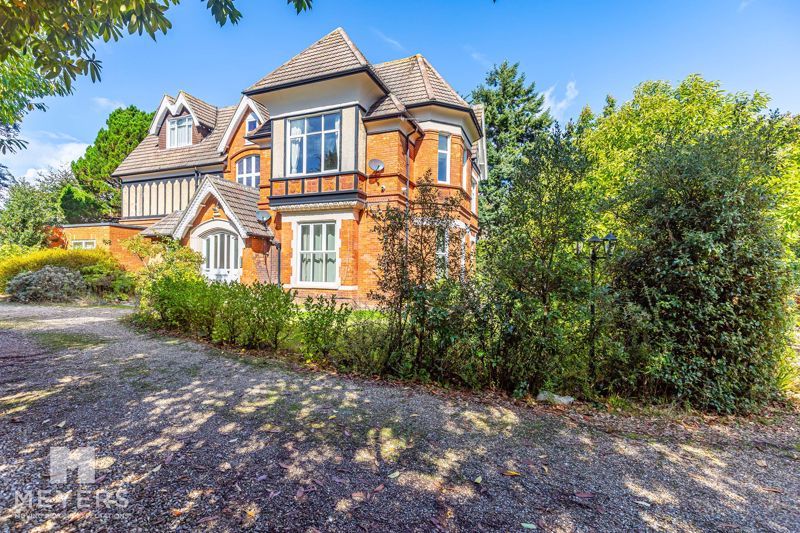 Property photo 1 of 13 Photo 16