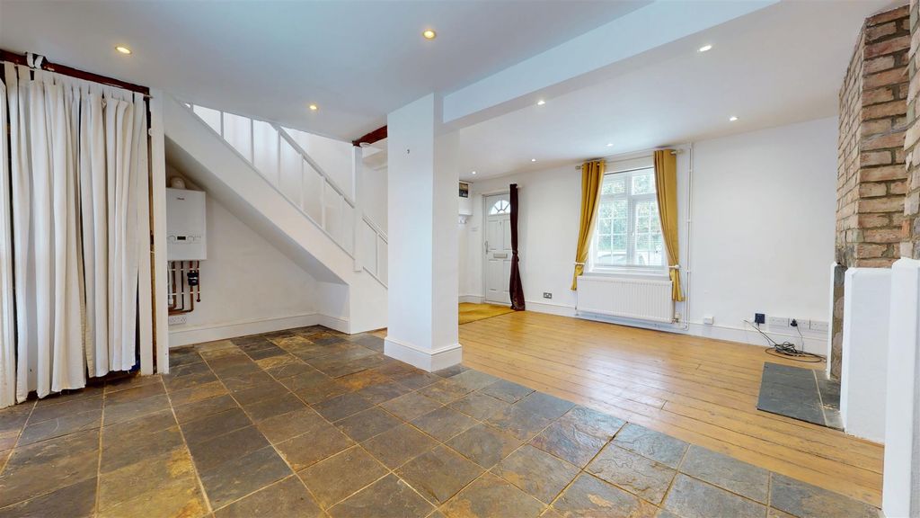 Property photo 3 of 13 04092026_215519.Jpg