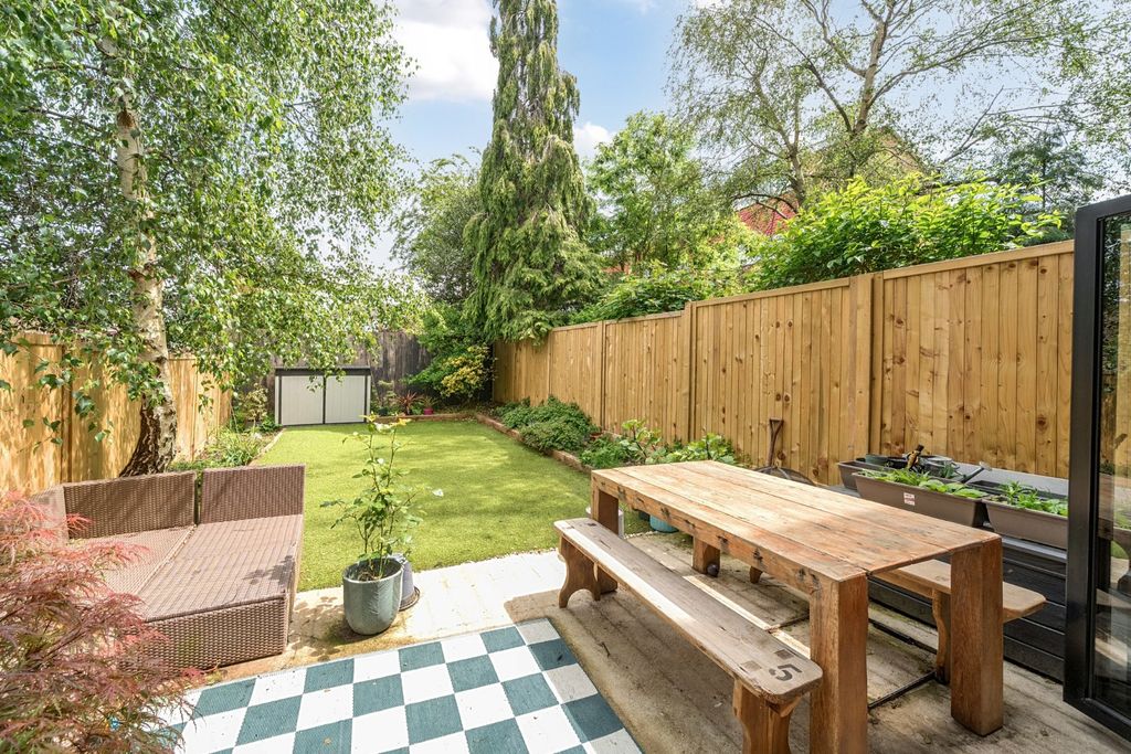 Property photo 2 of 22 Picture No. 05