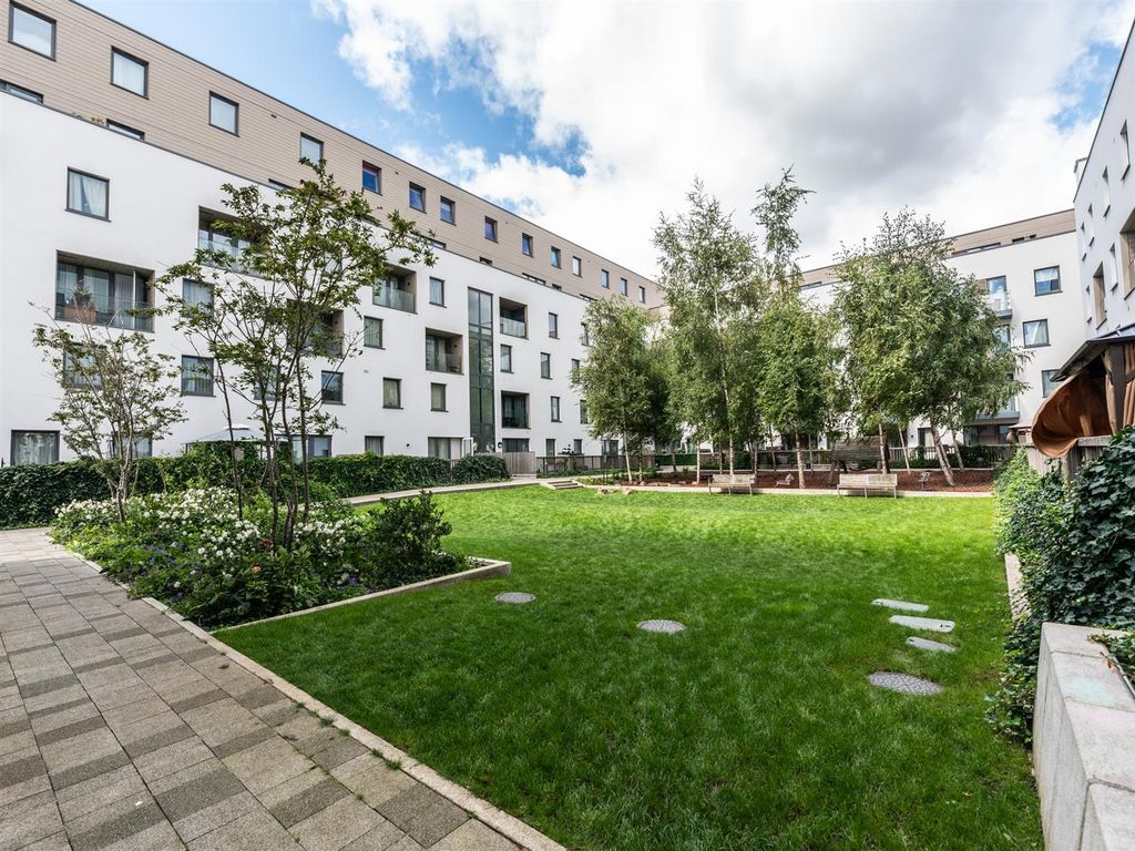 Property photo 1 of 17 15