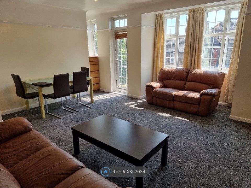 Property photo 3 of 11