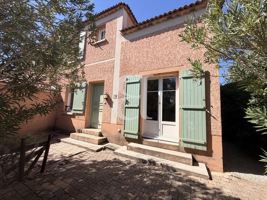 Property photo 1 of 17 Main Exterior View
