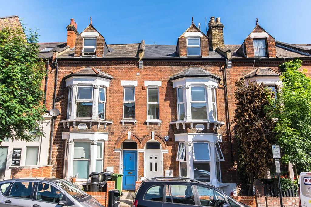 Property photo 1 of 7