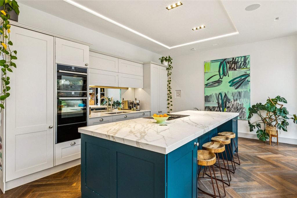 Property photo 3 of 22 Picture No. 18